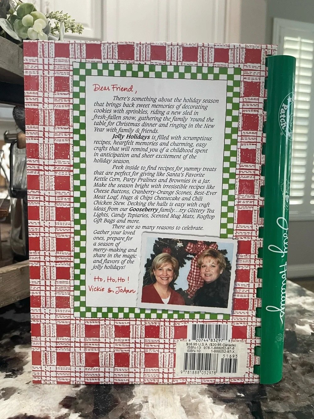 Gooseberry Patch “Jolly Holidays” Cookbook & More